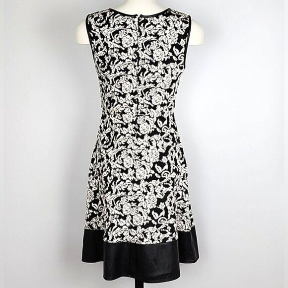 Cleo Petites Women's Sleeveless Black White Midi Dress Fit & Flare Stretch Sz 6 - Picture 2 of 14
